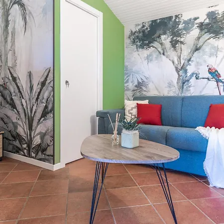 Orione House In Borgo Medievale Con Giardino Castelvetro di Modena