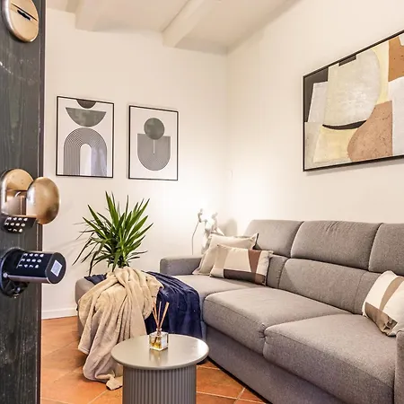 Orione House In Borgo Medievale Con Giardino